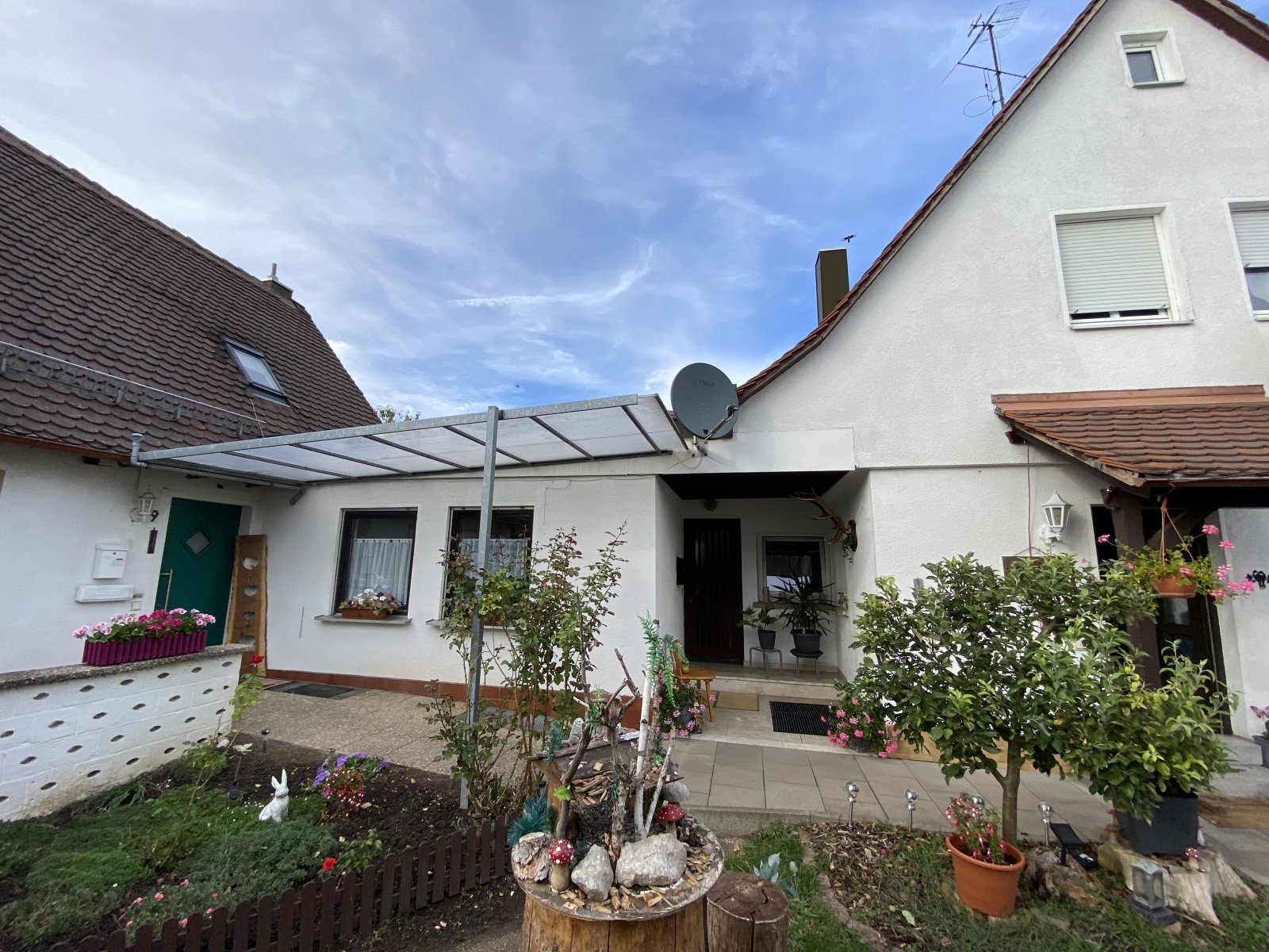 Top Lage Bad Windsheim - 2 Einfamilienhäuser mit Appartement