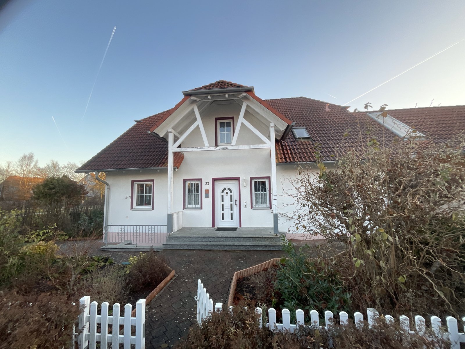 Zuhause für die ganze Familie – Großzügiges 2-Familienhaus mit Wintergarten und WoMo Stellplatz