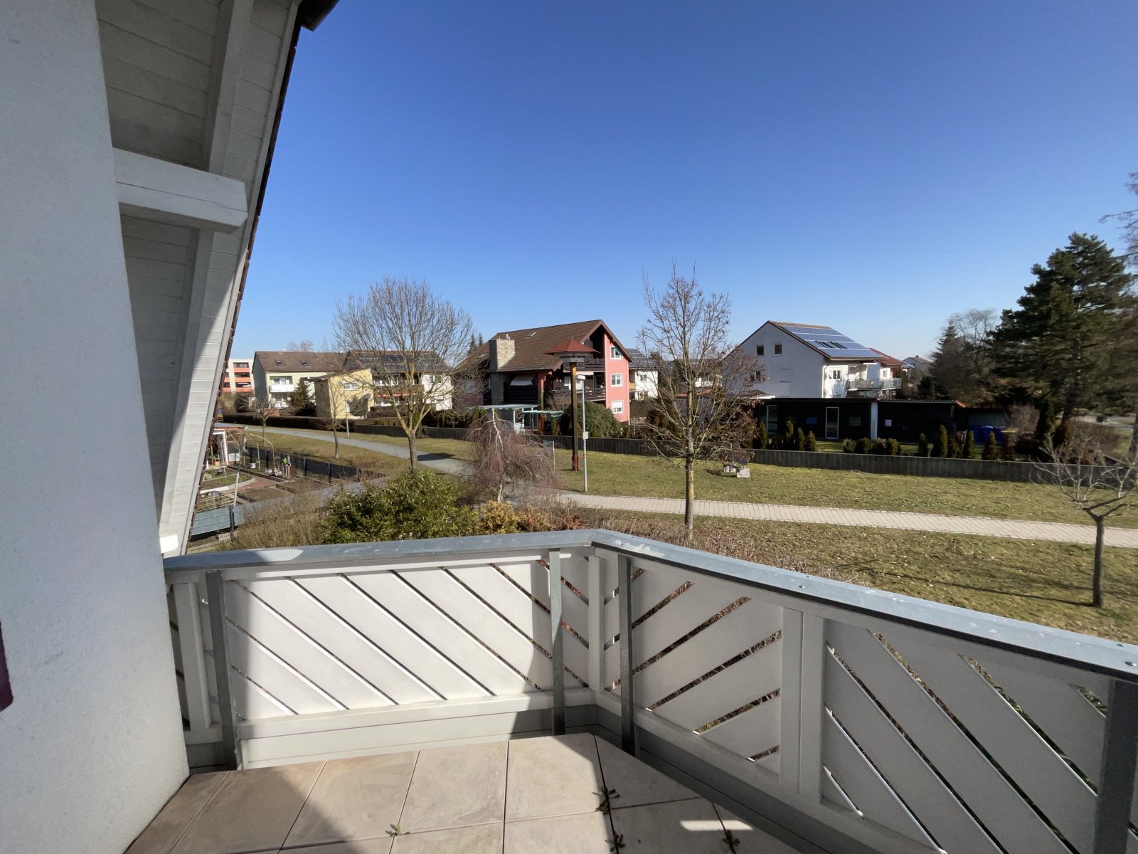 Zuhause für die ganze Familie – Großzügiges 2-Familienhaus mit Wintergarten und WoMo Stellplatz