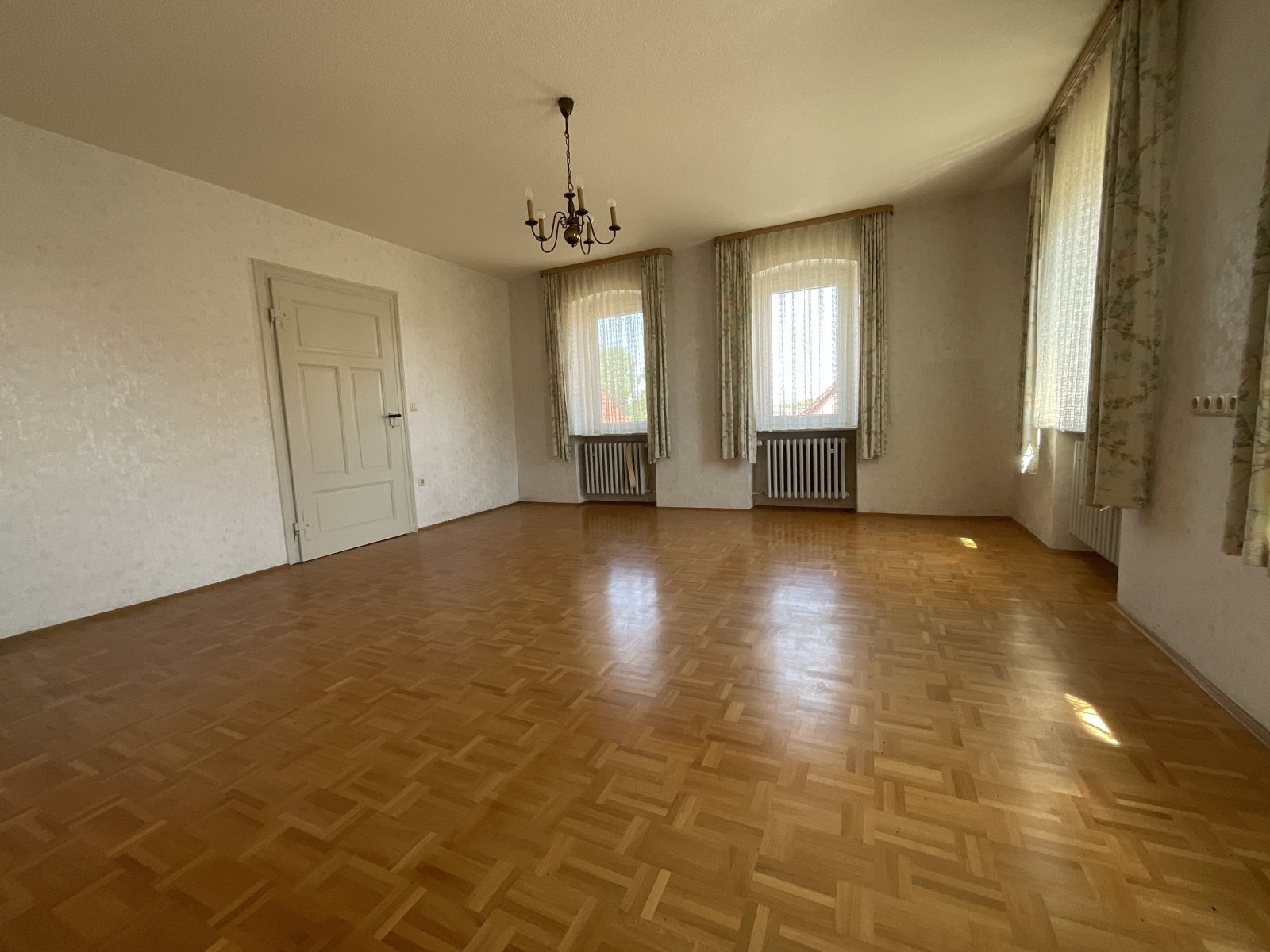 Großartige Althofstelle in Gollachostheim – Viel Raum für individuelle Gestaltung und große Pläne