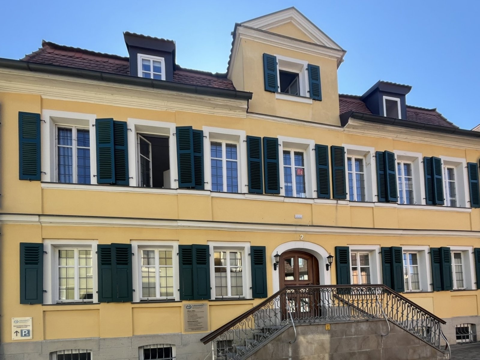 Bad Windsheim: Historisches Flair trifft moderne Rendite – Gepflegtes Anlageobjekt im Herzen von Bad Windsheim Bad Windsheim: Historisches Flair trifft moderne Rendite – Gepflegtes Anlageobjekt im Herzen von Bad Windsheim